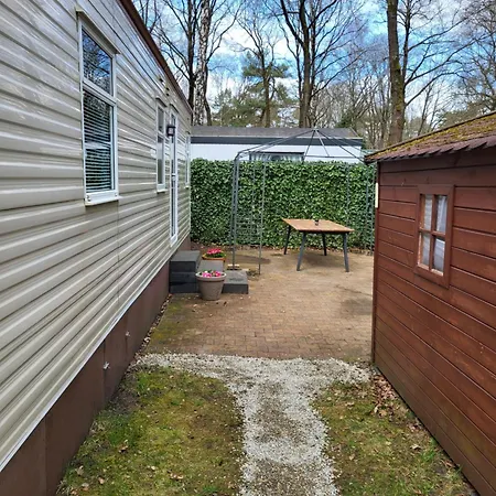 Chalet Gerenoveerd Met Tuin *